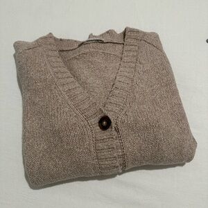 Abercrombie & Fitch women’s V-Neck Brown Sweater